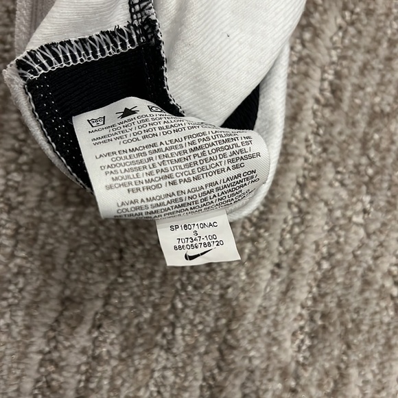 Nike Dri-Fit running shorts - Picture 4 of 4